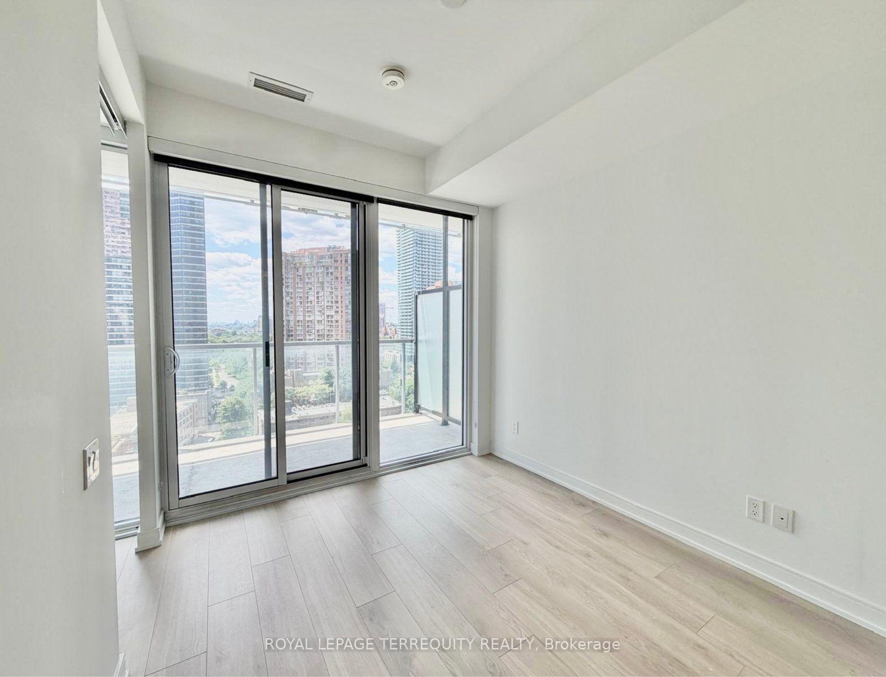 Photo 12 of Unit 1611, 3 Gloucester Street, Toronto, Church-Yonge Corridor — HOMEH
