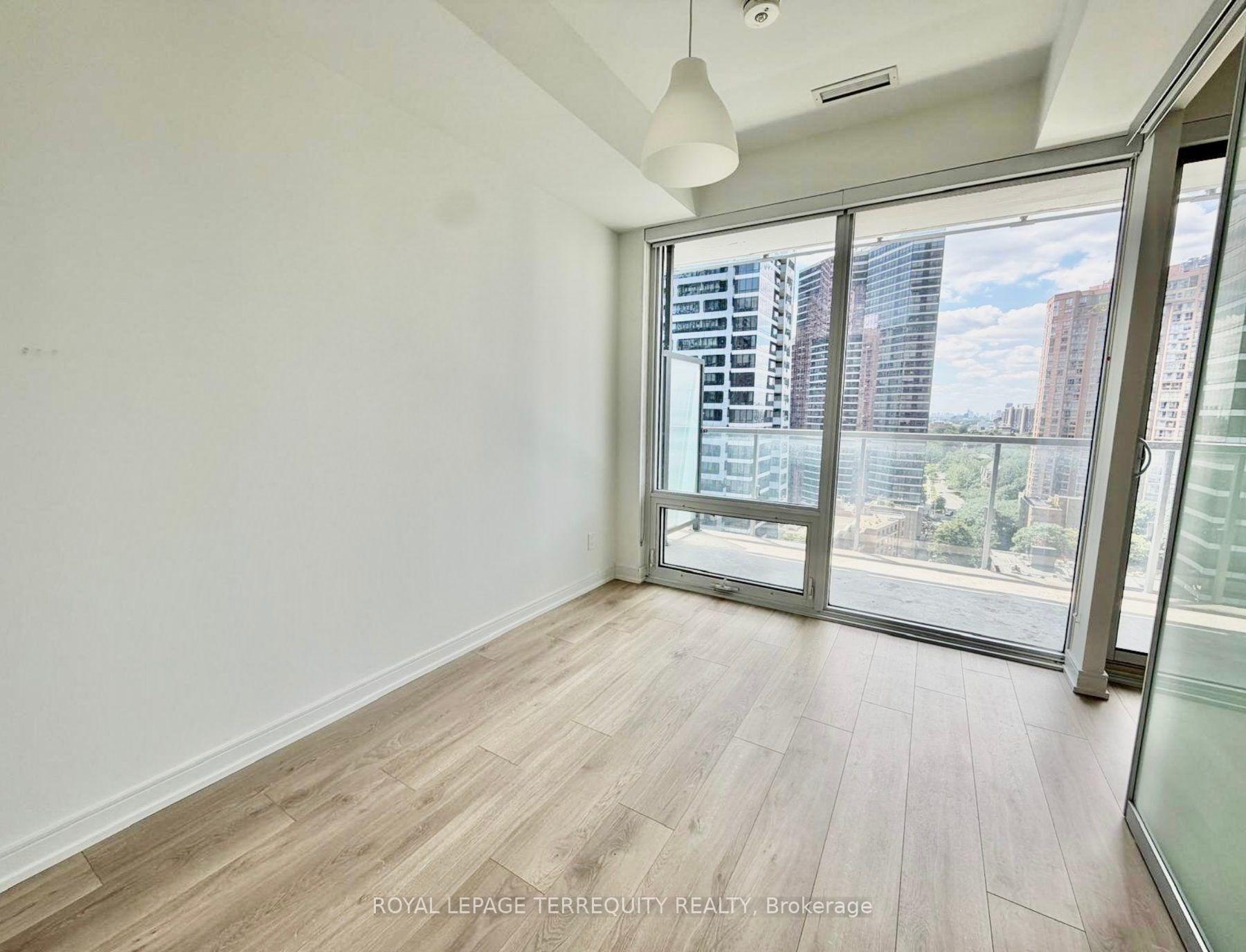 Photo 13 of Unit 1611, 3 Gloucester Street, Toronto, Church-Yonge Corridor — HOMEH