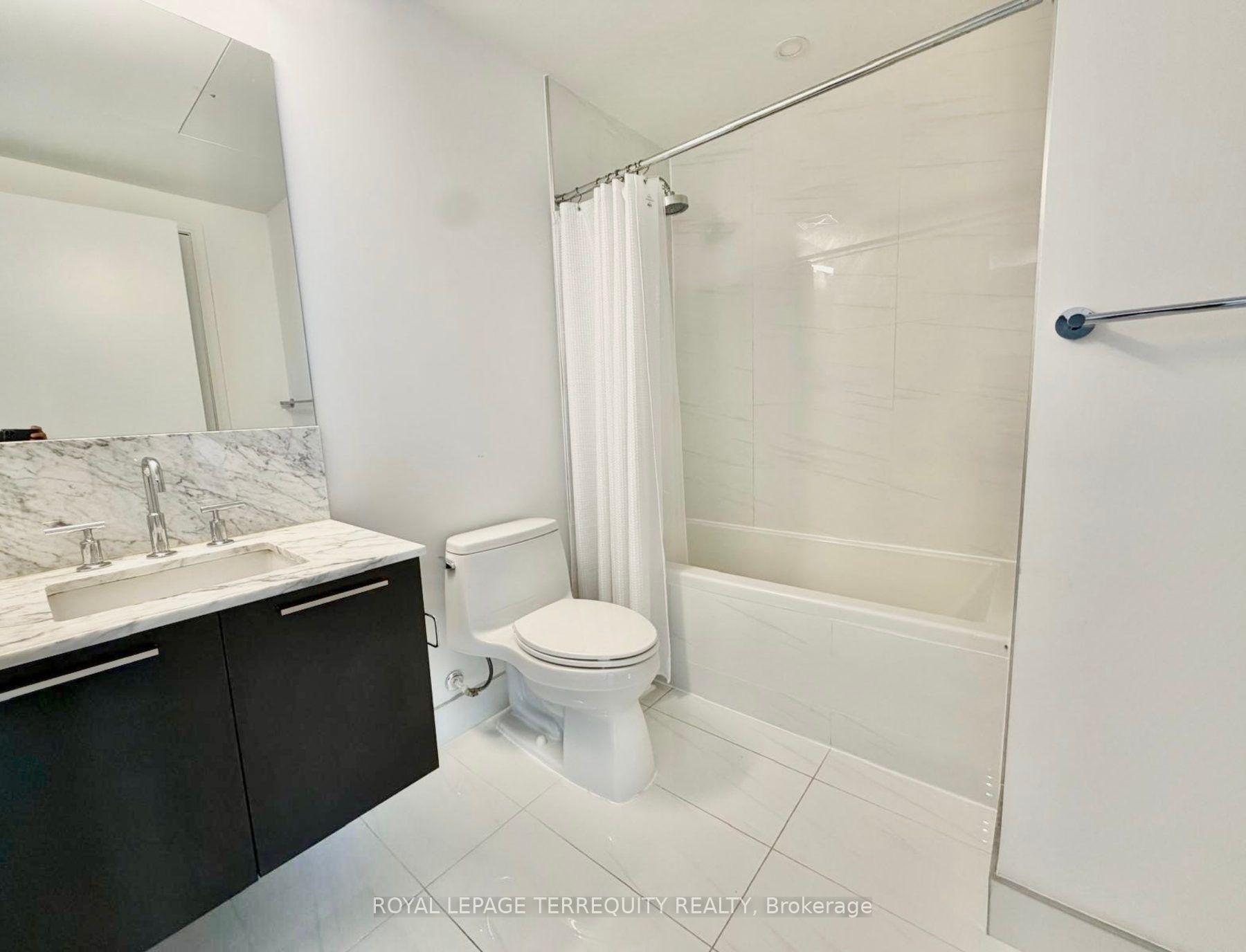 Photo 14 of Unit 1611, 3 Gloucester Street, Toronto, Church-Yonge Corridor — HOMEH