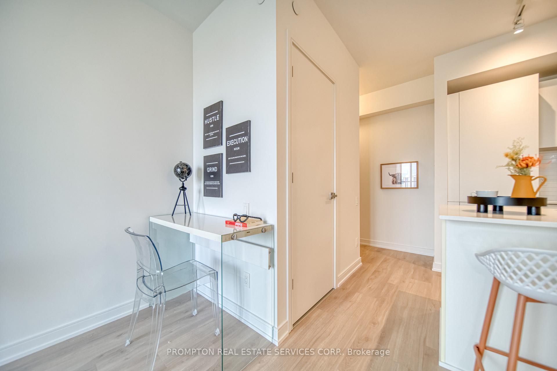 Photo 7 of Unit 1006, 3 Gloucester Street, Toronto, Church-Yonge Corridor — HOMEH