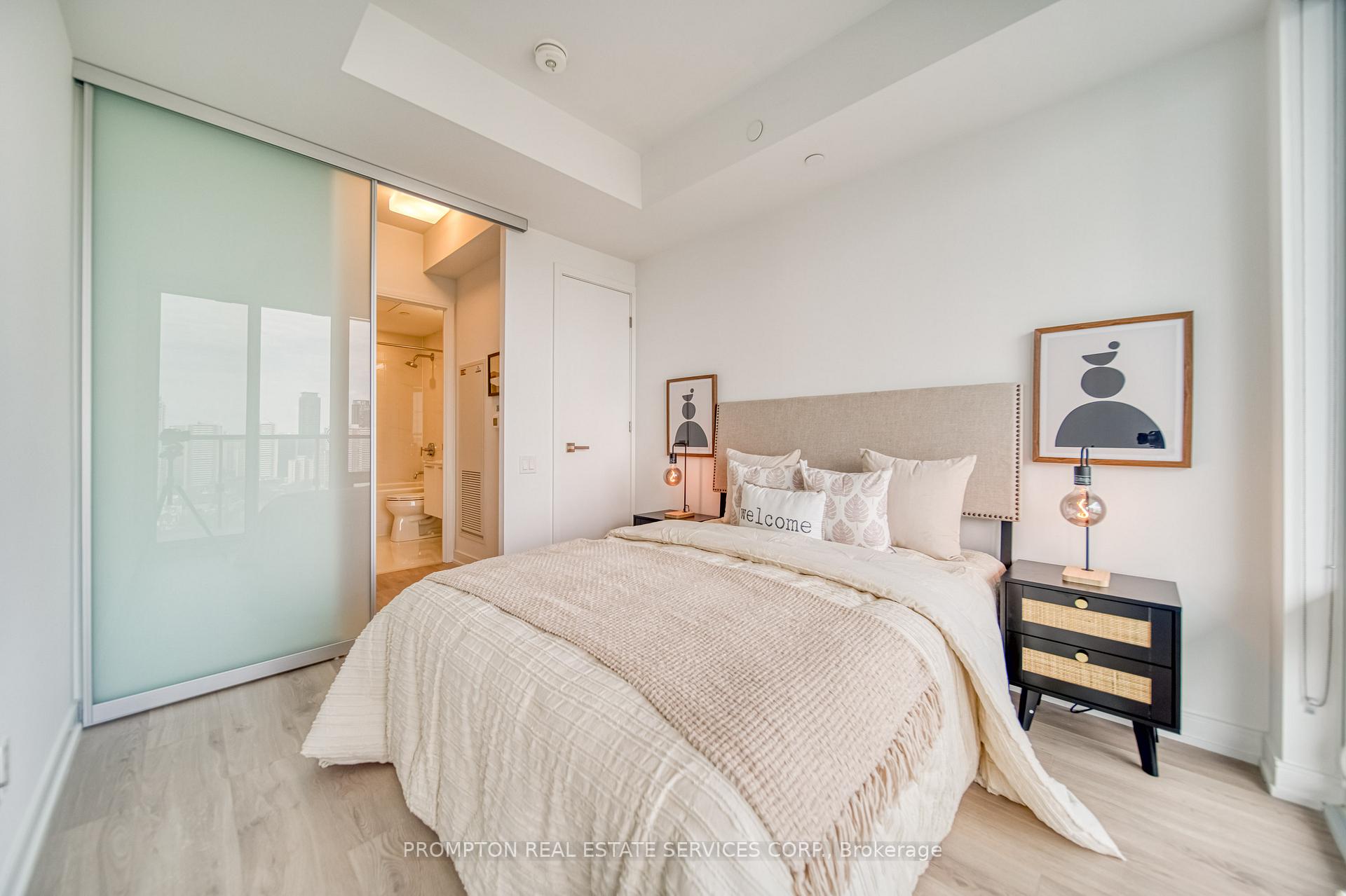 Photo 11 of Unit 1006, 3 Gloucester Street, Toronto, Church-Yonge Corridor — HOMEH