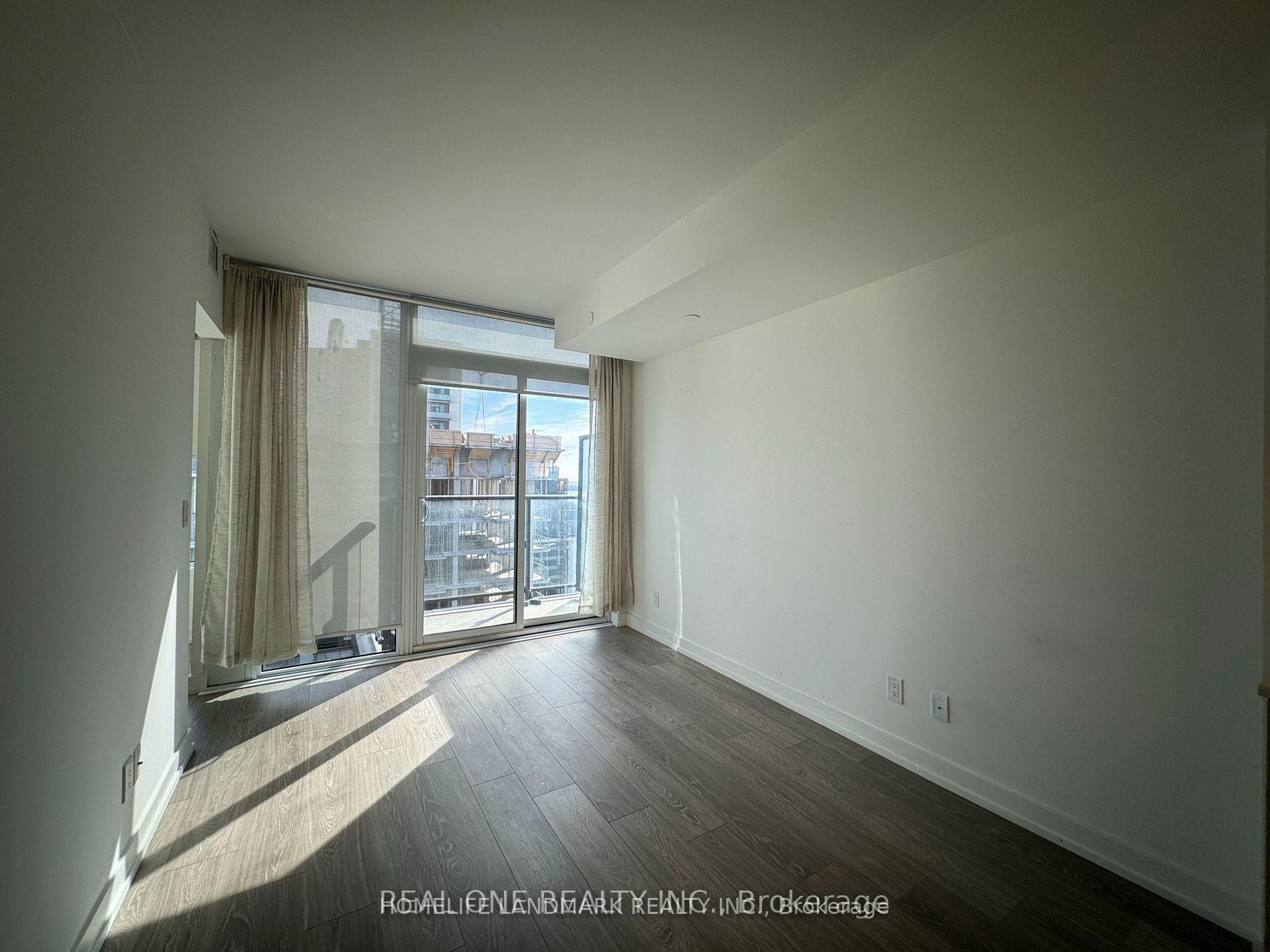 Photo 7 of Unit Ph 03, 19 Western Battery Road, Toronto, Niagara — HOMEH