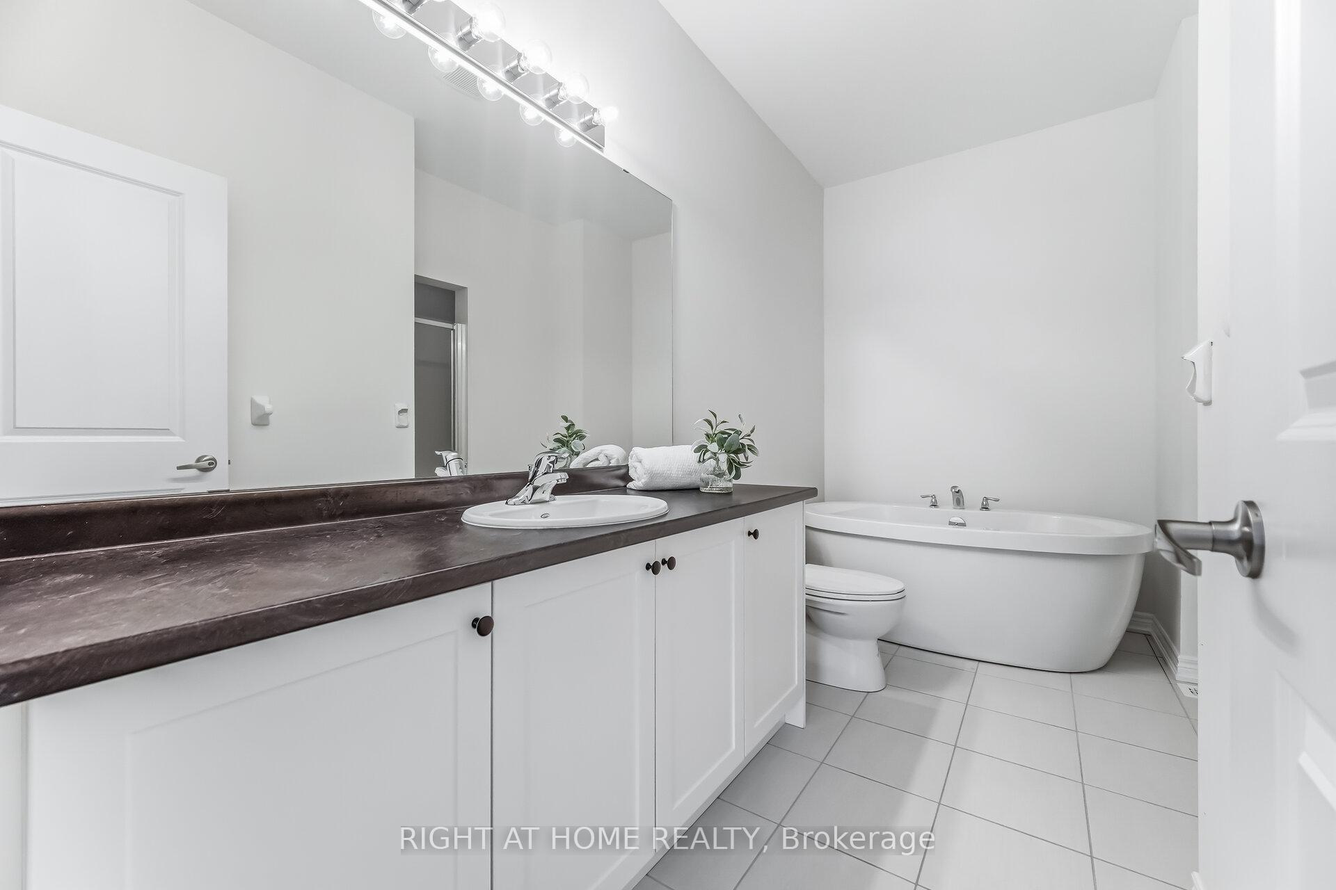 Photo 19 of 77 Singhampton Road, Vaughan, Kleinburg — HOMEH