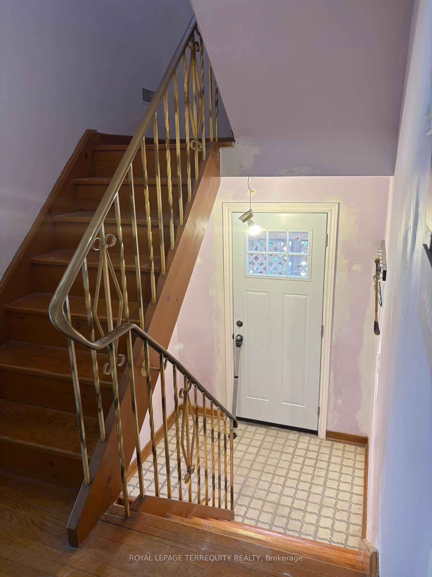 Photo 2 of 82 Main Street, Toronto, East End-Danforth — HOMEH