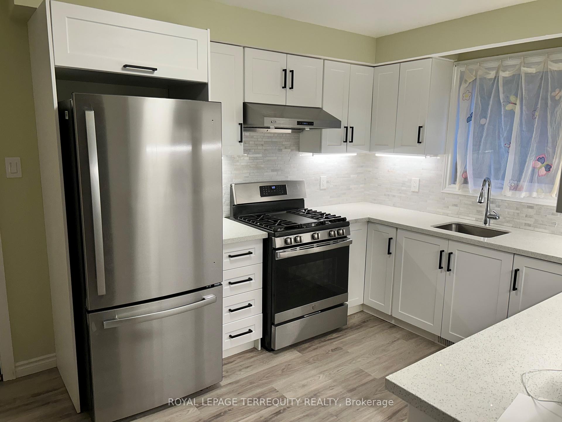 Photo 3 of 82 Main Street, Toronto, East End-Danforth — HOMEH