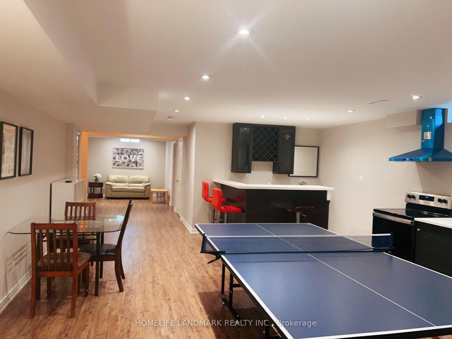 Photo 2 of 8 Stony Hill Boulevard S, Markham, Victoria Square — HOMEH