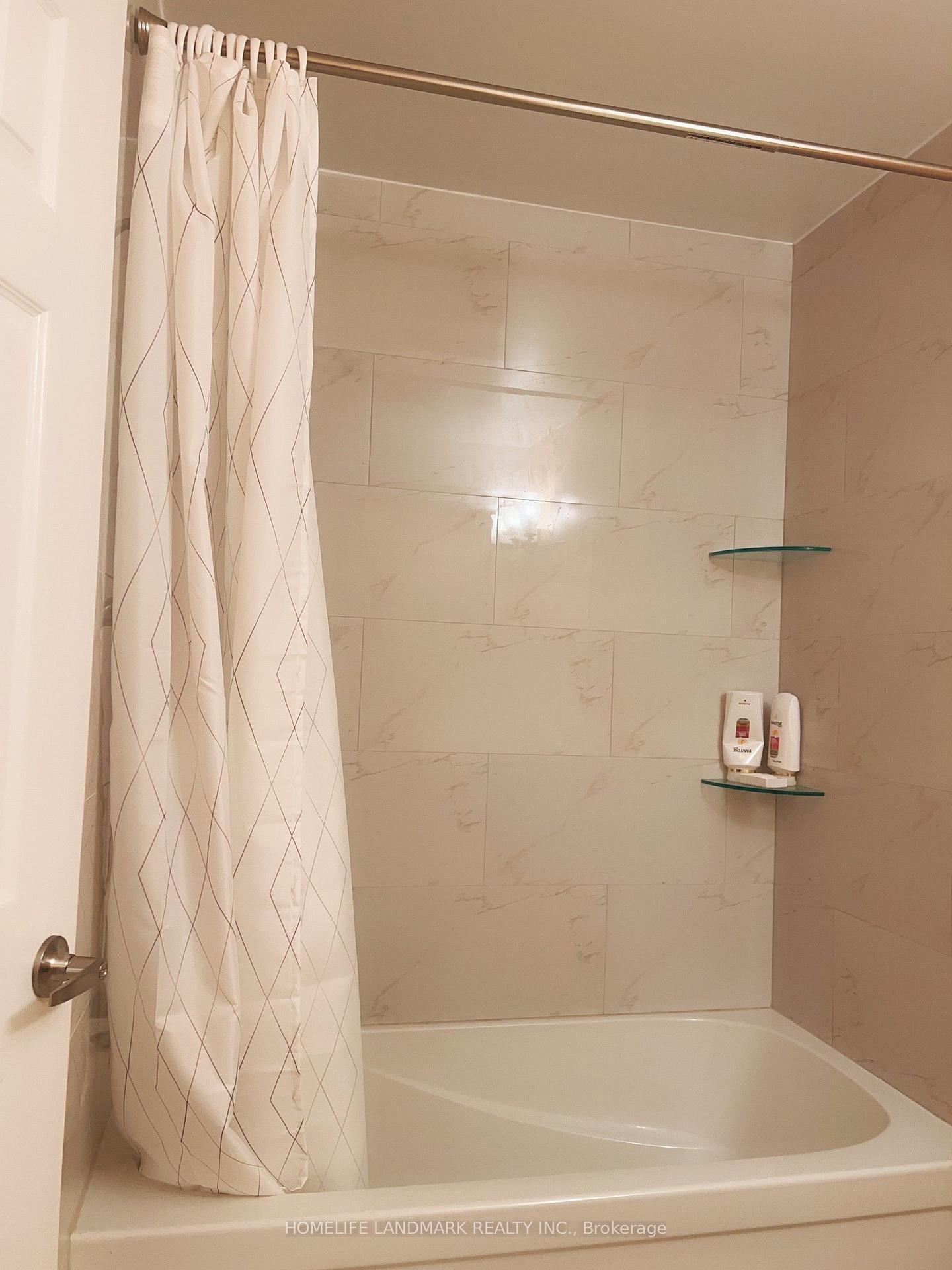 Photo 4 of 8 Stony Hill Boulevard S, Markham, Victoria Square — HOMEH