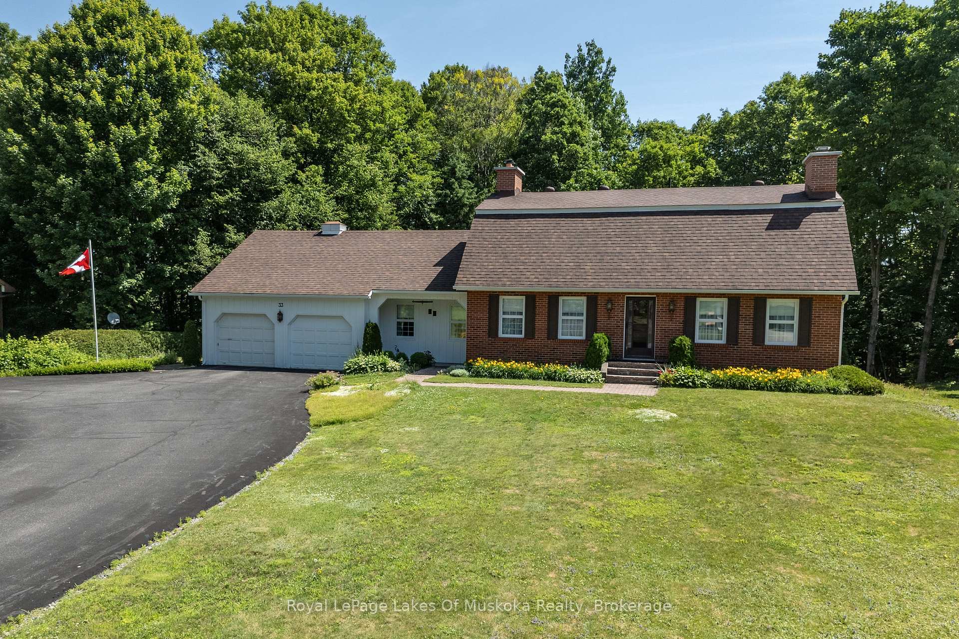 Photo 3 of 33 South Muskoka Drive, Bracebridge, Macaulay — HOMEH