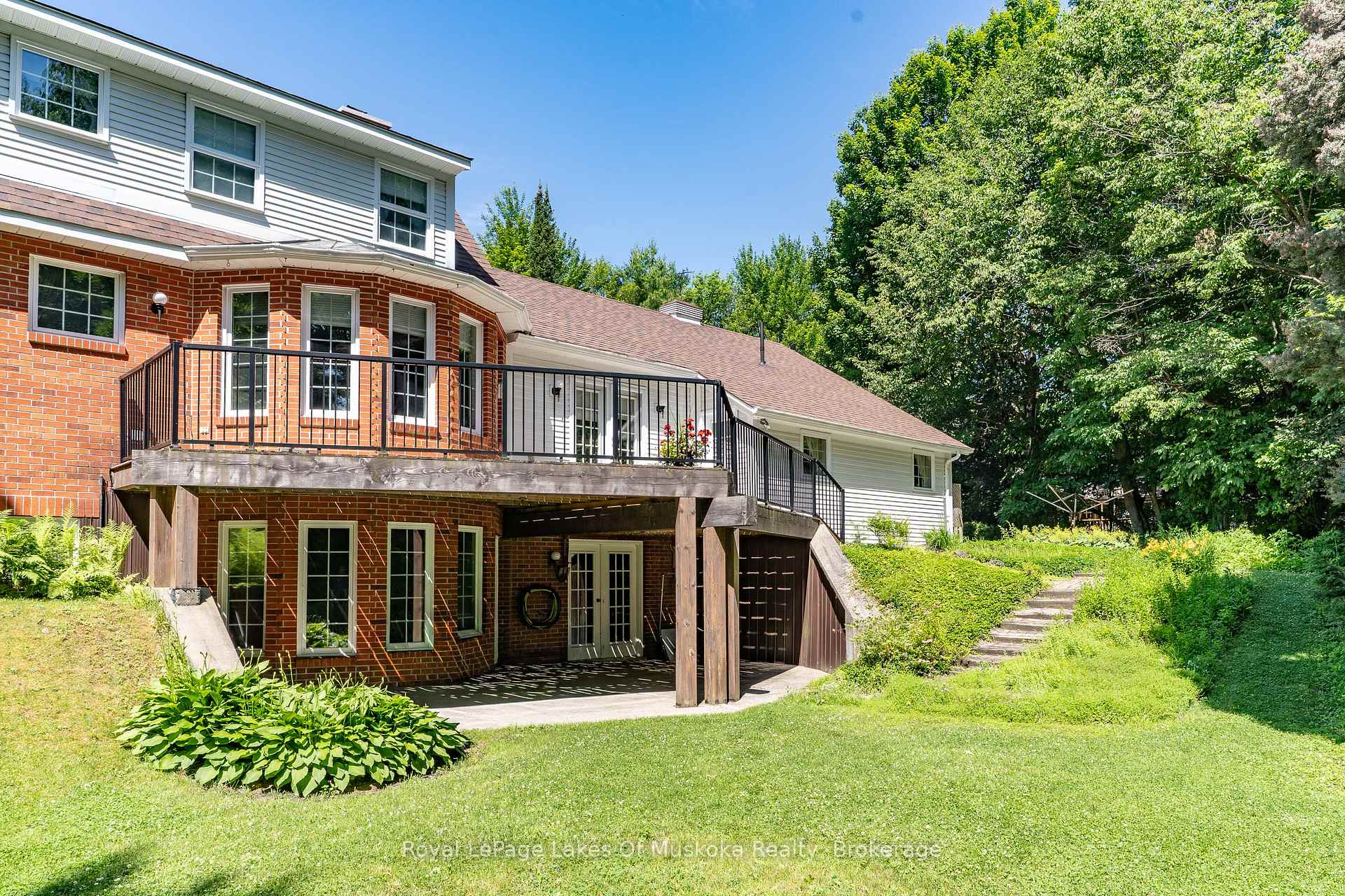 Photo 5 of 33 South Muskoka Drive, Bracebridge, Macaulay — HOMEH
