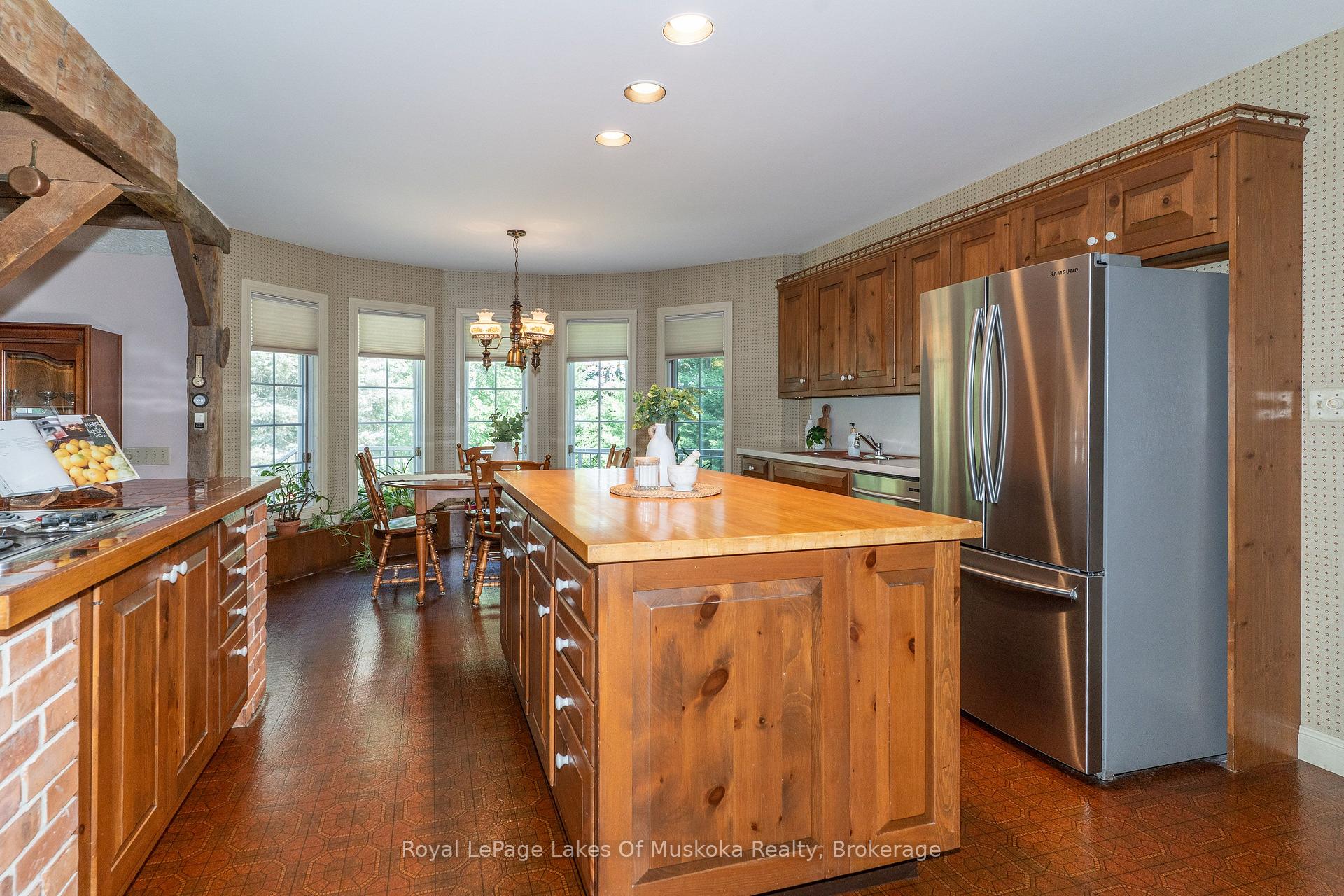 Photo 13 of 33 South Muskoka Drive, Bracebridge, Macaulay — HOMEH