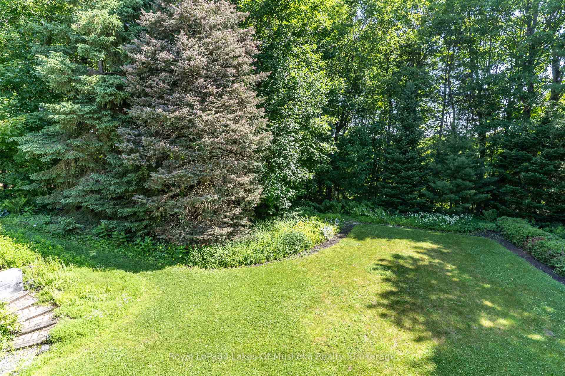 Photo 34 of 33 South Muskoka Drive, Bracebridge, Macaulay — HOMEH