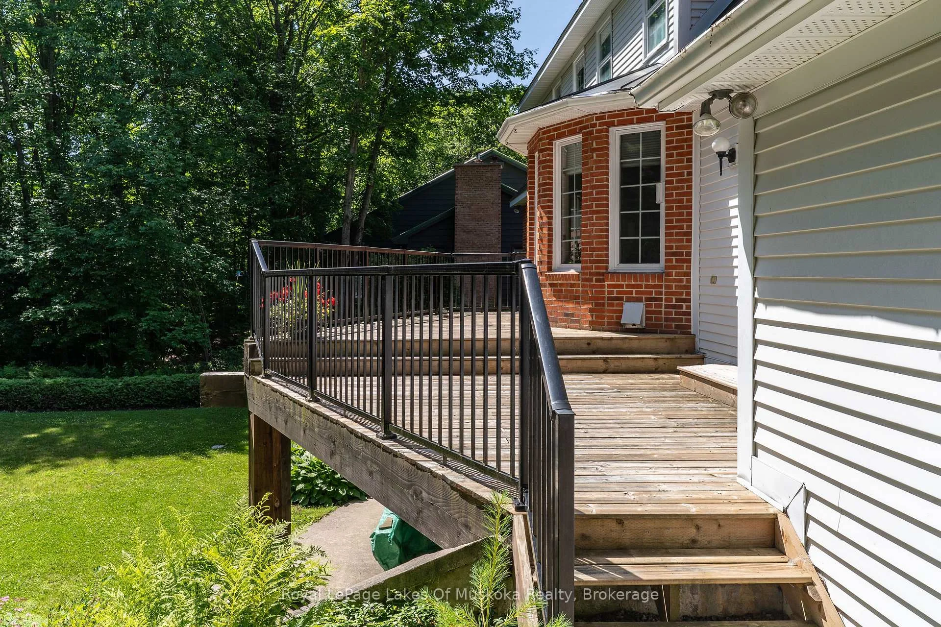 Photo 41 of 33 South Muskoka Drive, Bracebridge, Macaulay — HOMEH