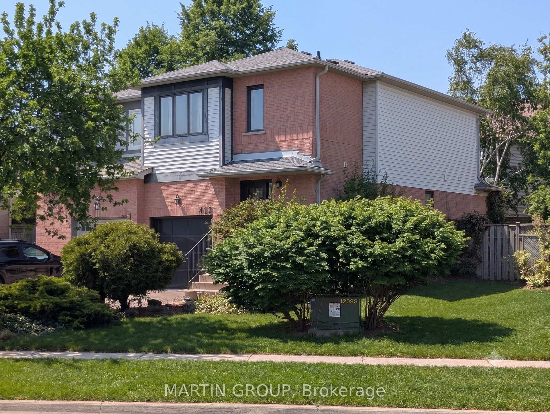 Photo 1 of 413 Levanna Lane, Oakville, River Oaks — HOMEH