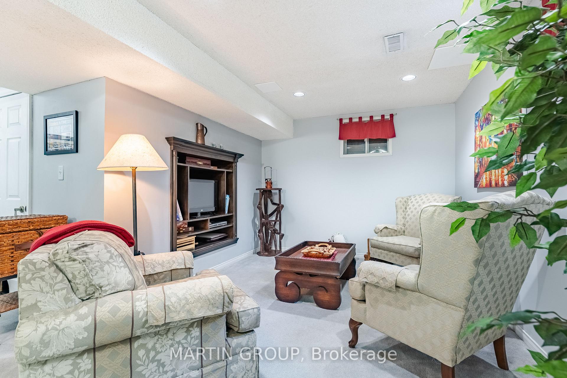 Photo 23 of 413 Levanna Lane, Oakville, River Oaks — HOMEH