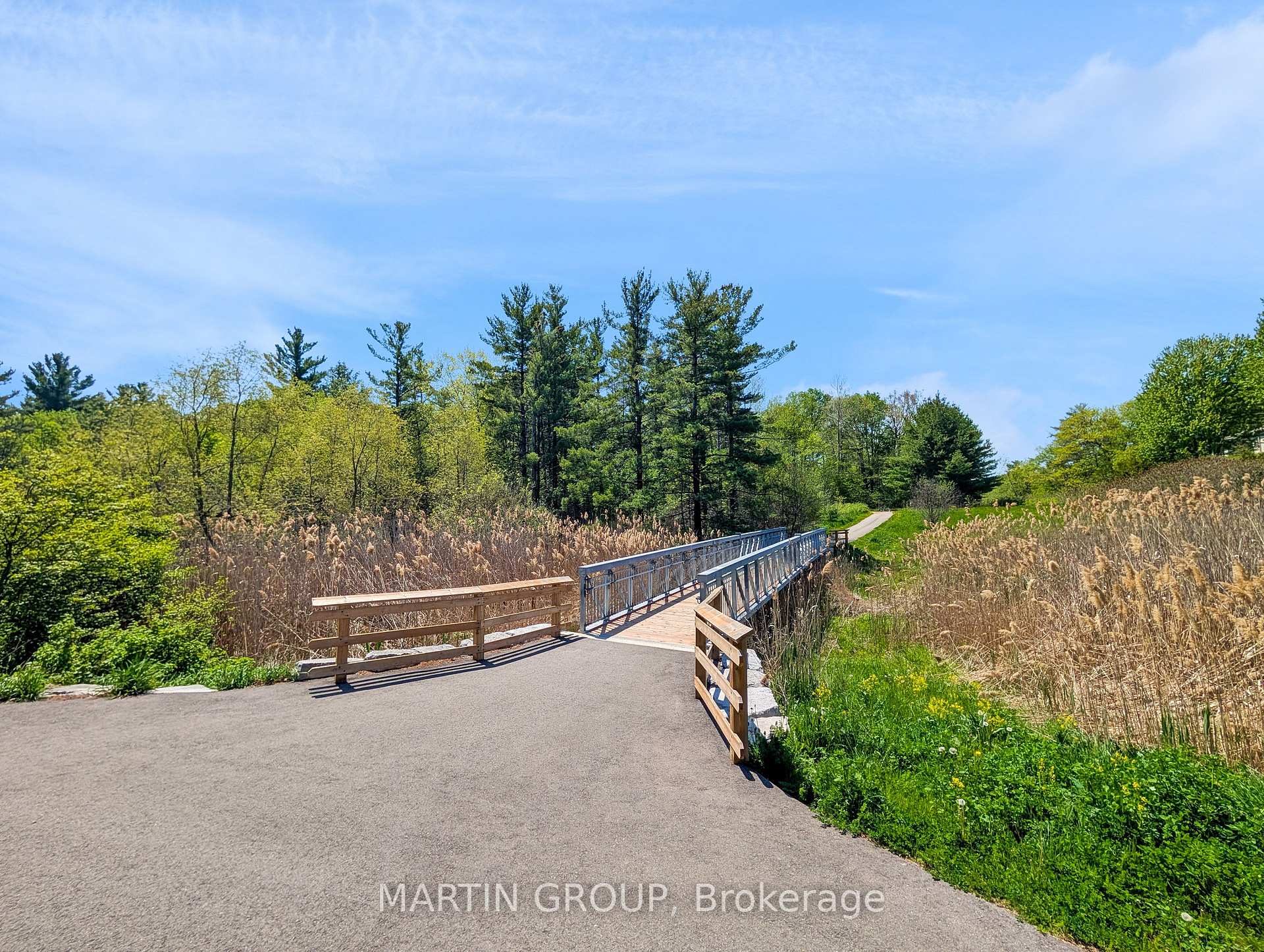 Photo 32 of 413 Levanna Lane, Oakville, River Oaks — HOMEH