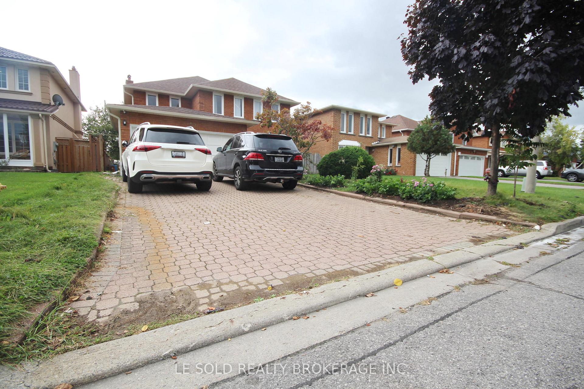 Photo 2 of Unit Bsmt A, 139 Walford Road, Markham, Middlefield — HOMEH