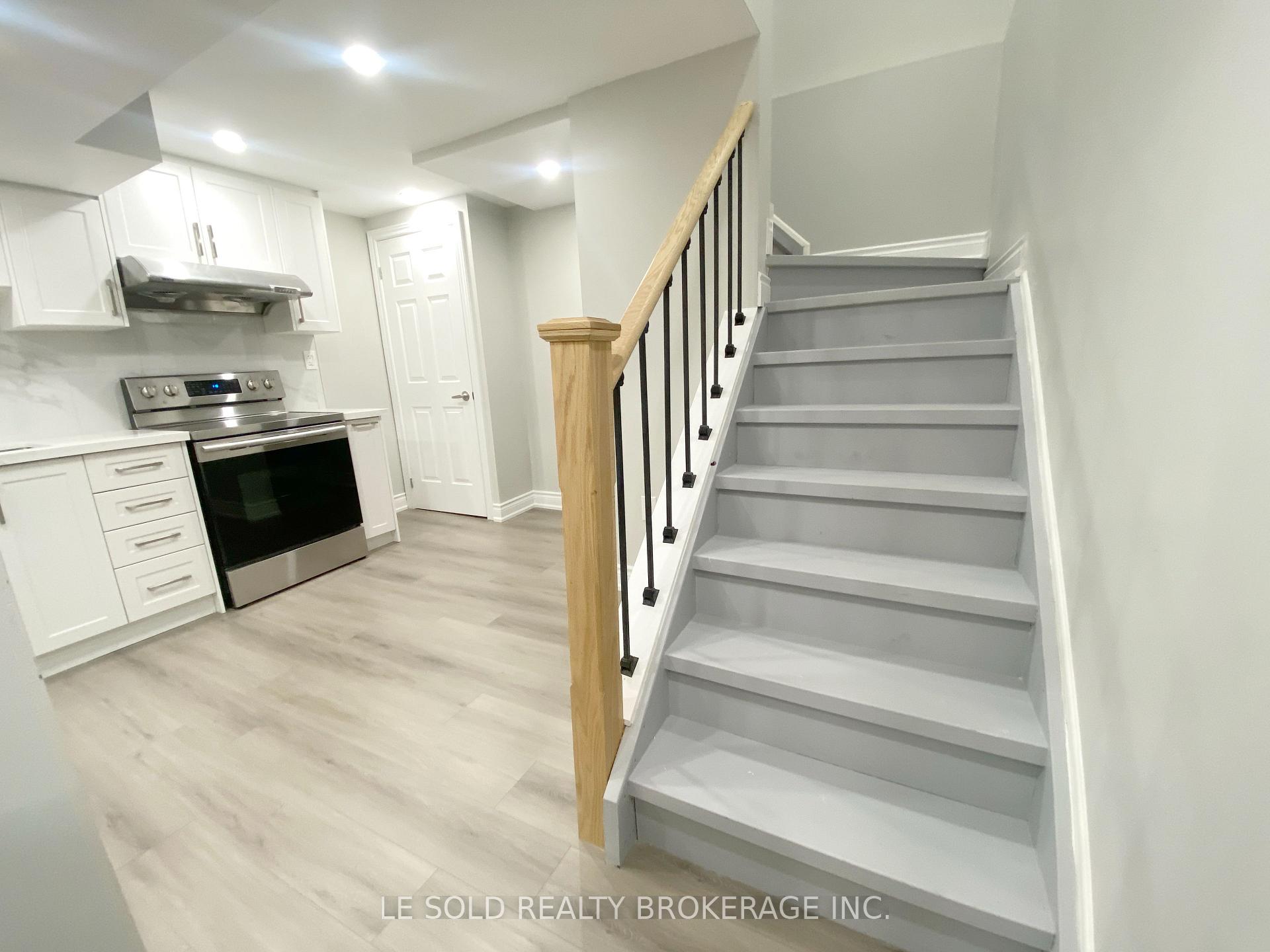 Photo 7 of Unit Bsmt A, 139 Walford Road, Markham, Middlefield — HOMEH