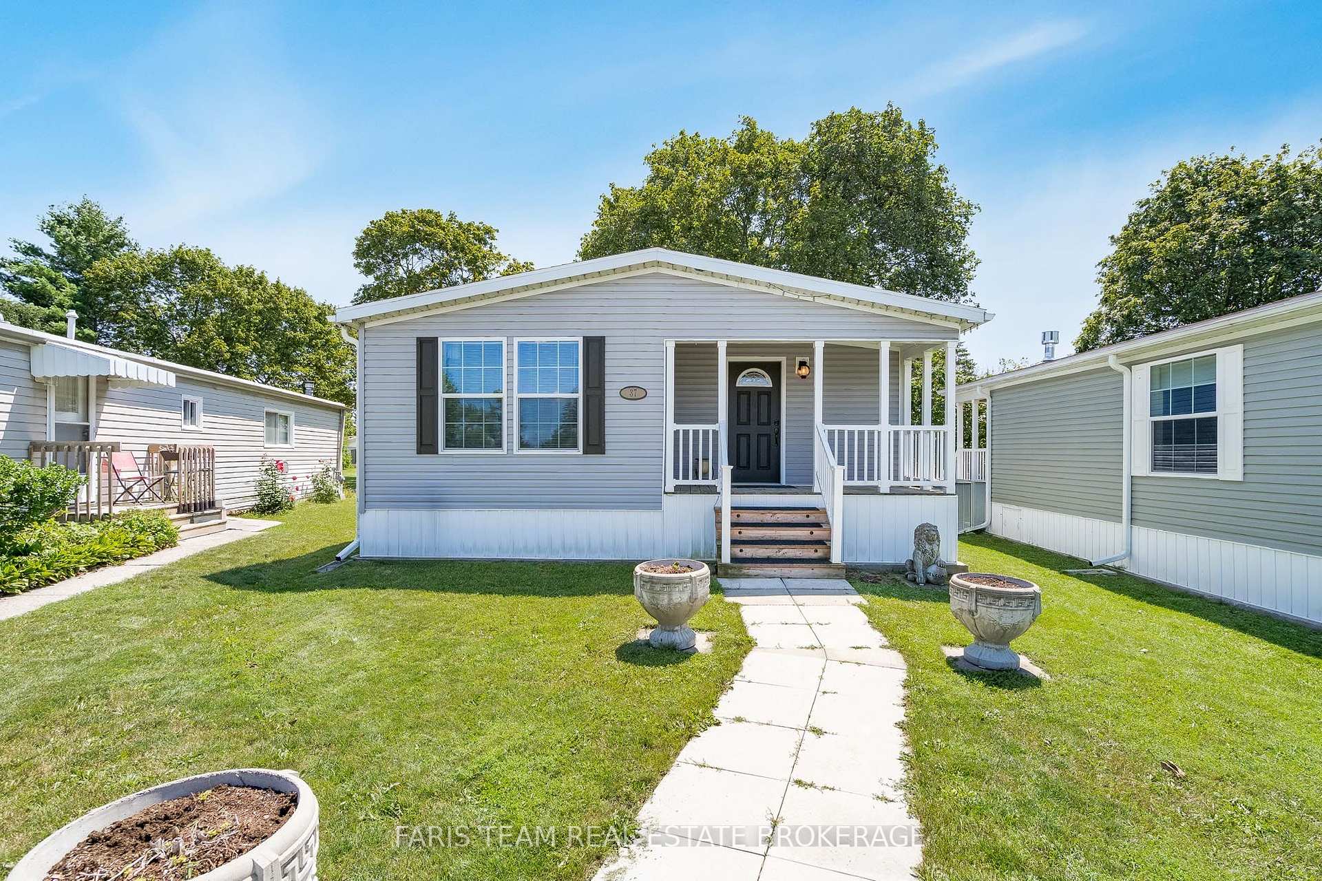 Front of 37 Hawthorne Drive