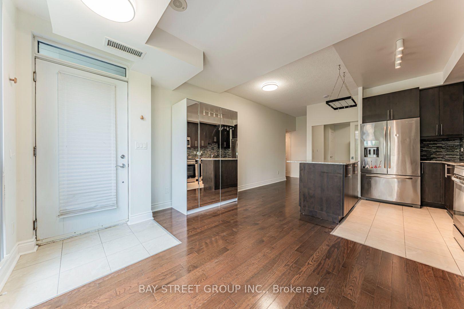 Photo 14 of Unit 221, 31 Olive Avenue, North York, Willowdale East — HOMEH