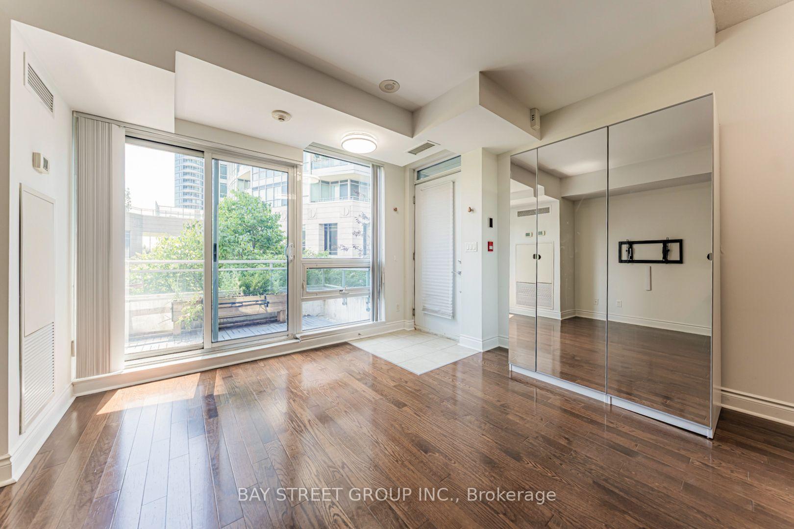 Photo 19 of Unit 221, 31 Olive Avenue, North York, Willowdale East — HOMEH