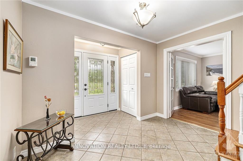 Photo 2 of 7 Grierson Lane, Ottawa, Kanata - Kanata (North West) — HOMEH
