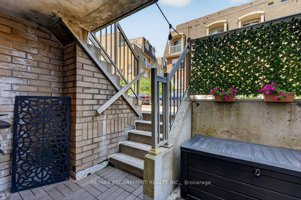 Photo 39 of Unit 135, 25 Turntable Crescent, Toronto, Dovercourt-Wallace Emerson-Junction — HOMEH