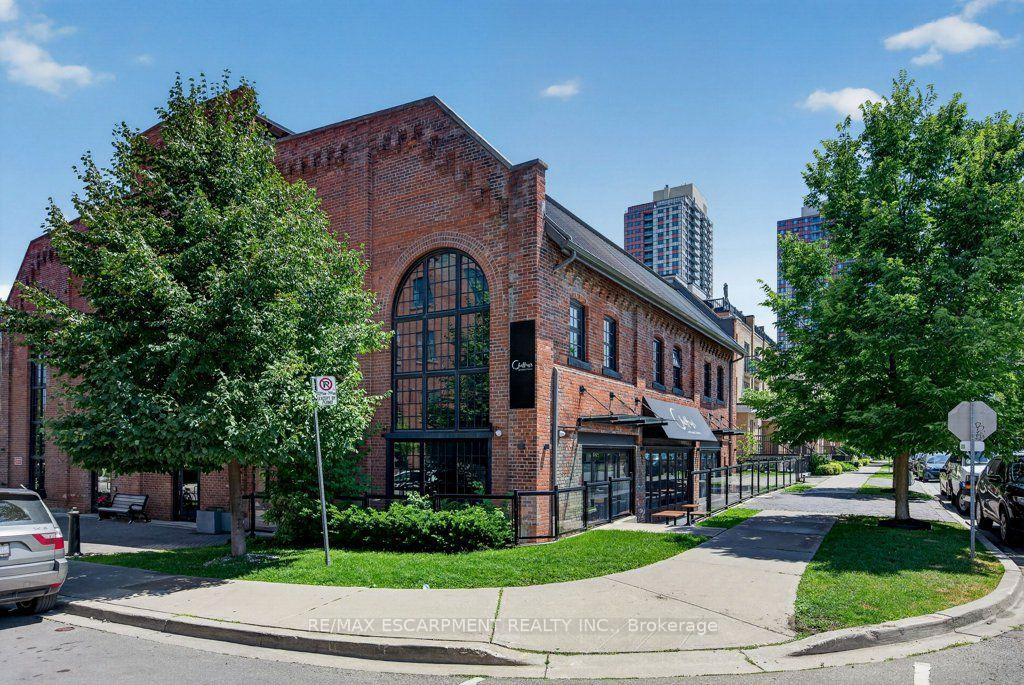 Photo 45 of Unit 135, 25 Turntable Crescent, Toronto, Dovercourt-Wallace Emerson-Junction — HOMEH