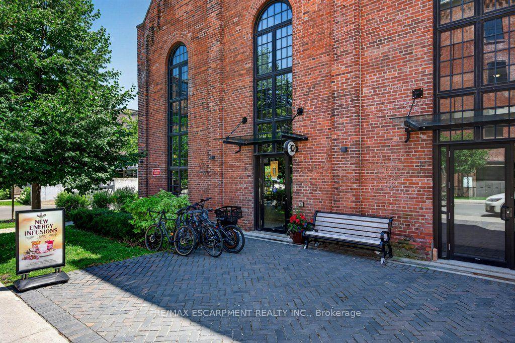 Photo 46 of Unit 135, 25 Turntable Crescent, Toronto, Dovercourt-Wallace Emerson-Junction — HOMEH