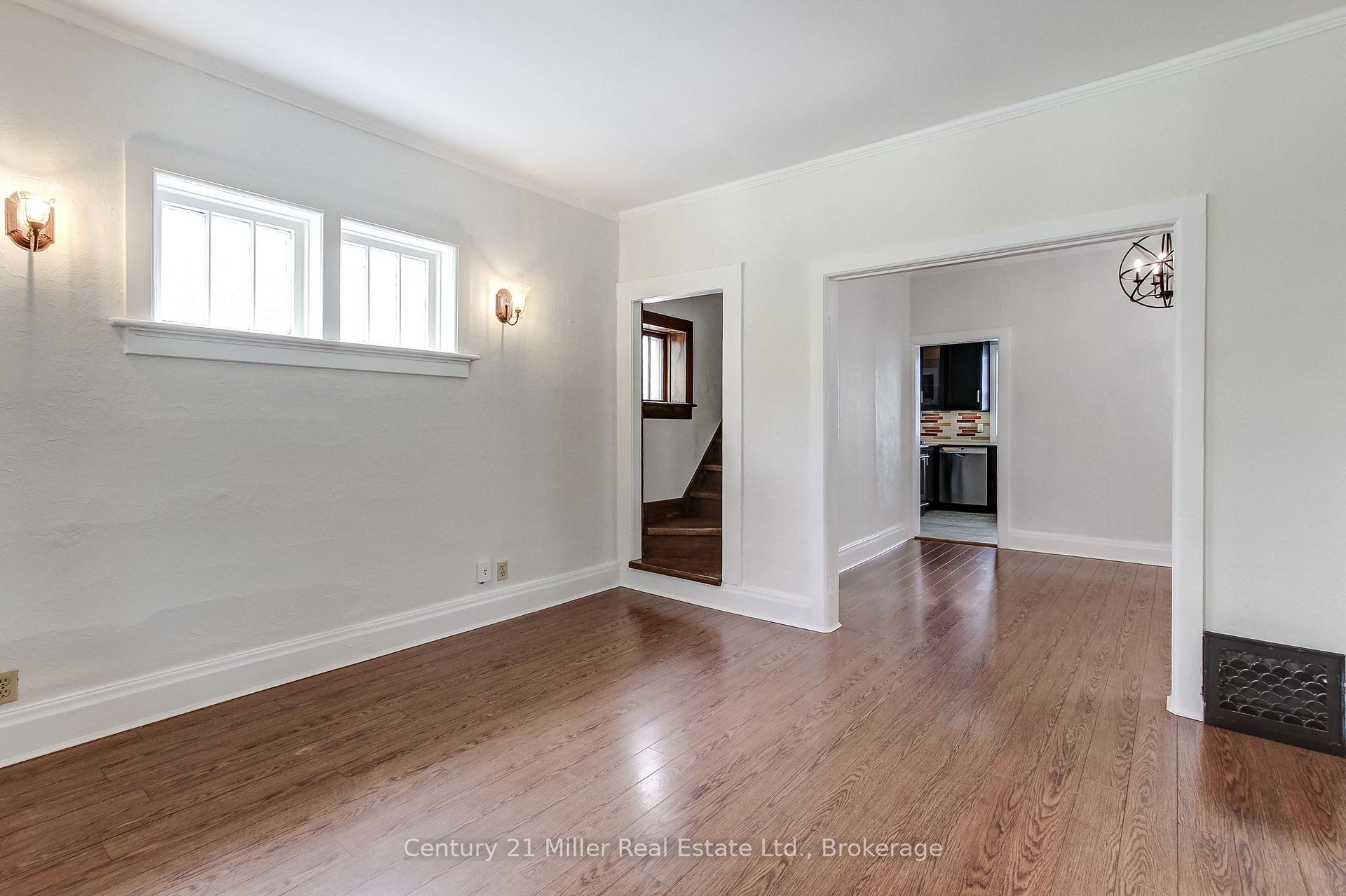 Photo 41 of 17 Whitney Place, Kitchener, Cedar Hill — HOMEH