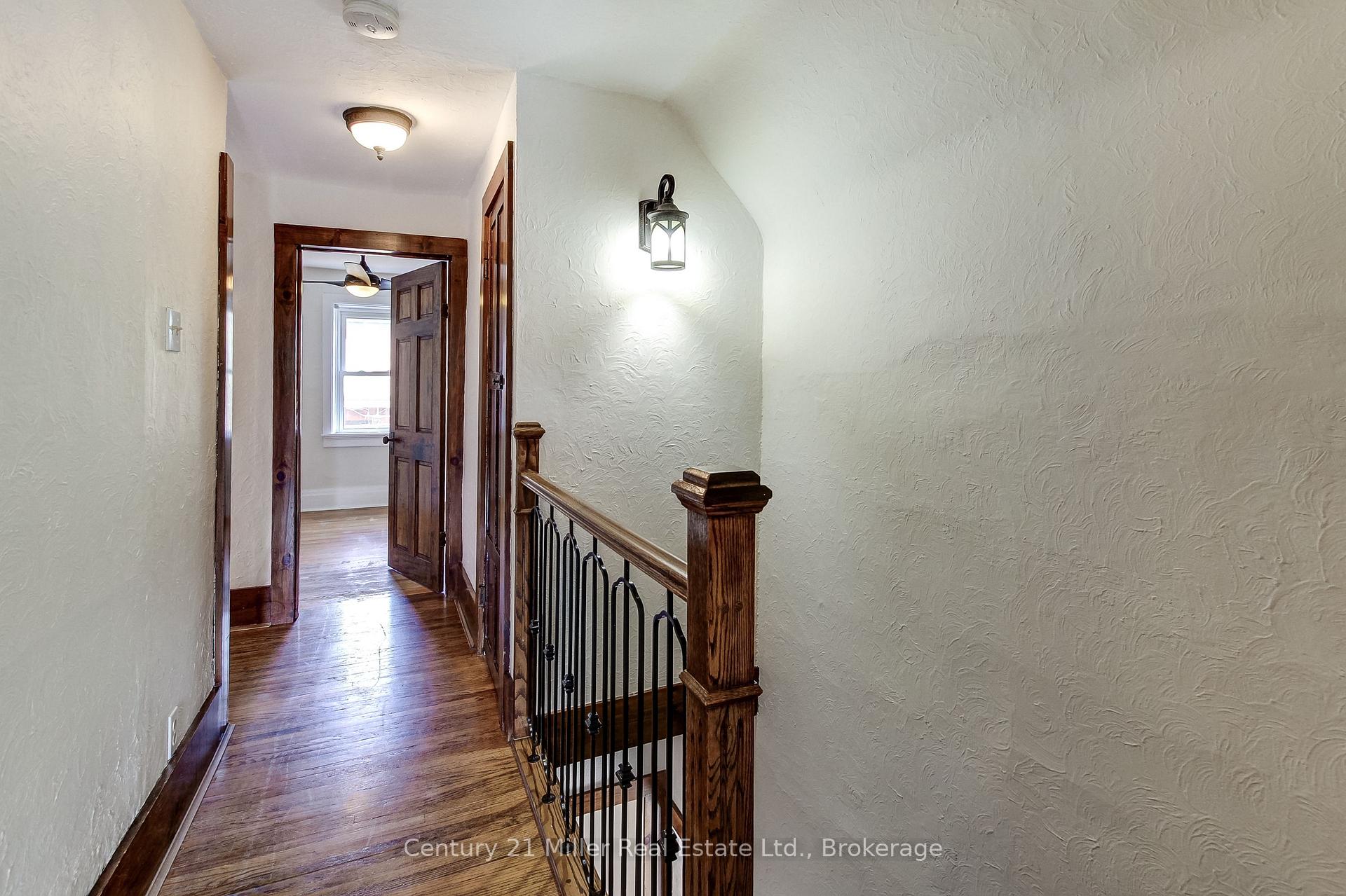 Photo 13 of 17 Whitney Place, Kitchener, Cedar Hill — HOMEH