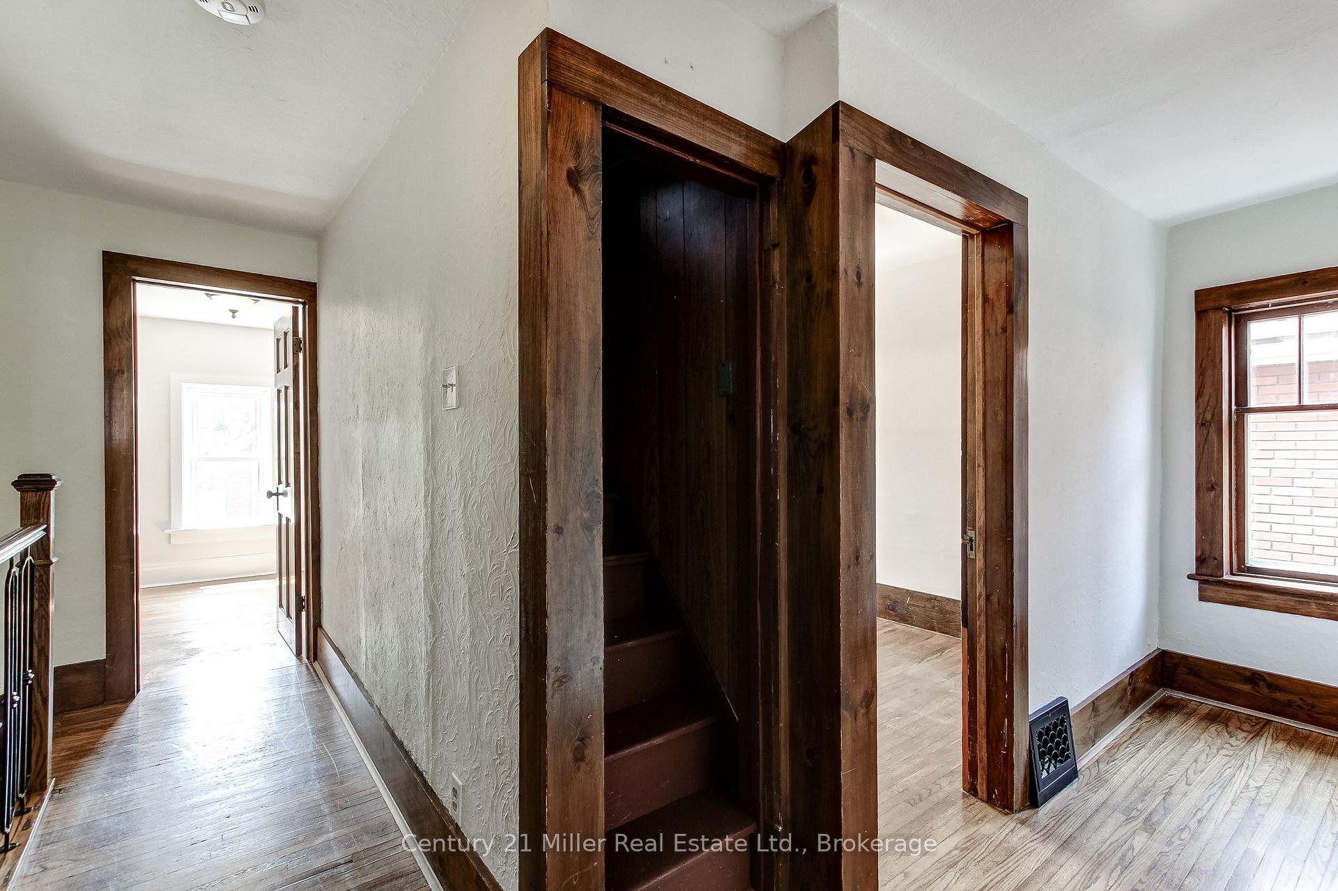 Photo 46 of 17 Whitney Place, Kitchener, Cedar Hill — HOMEH