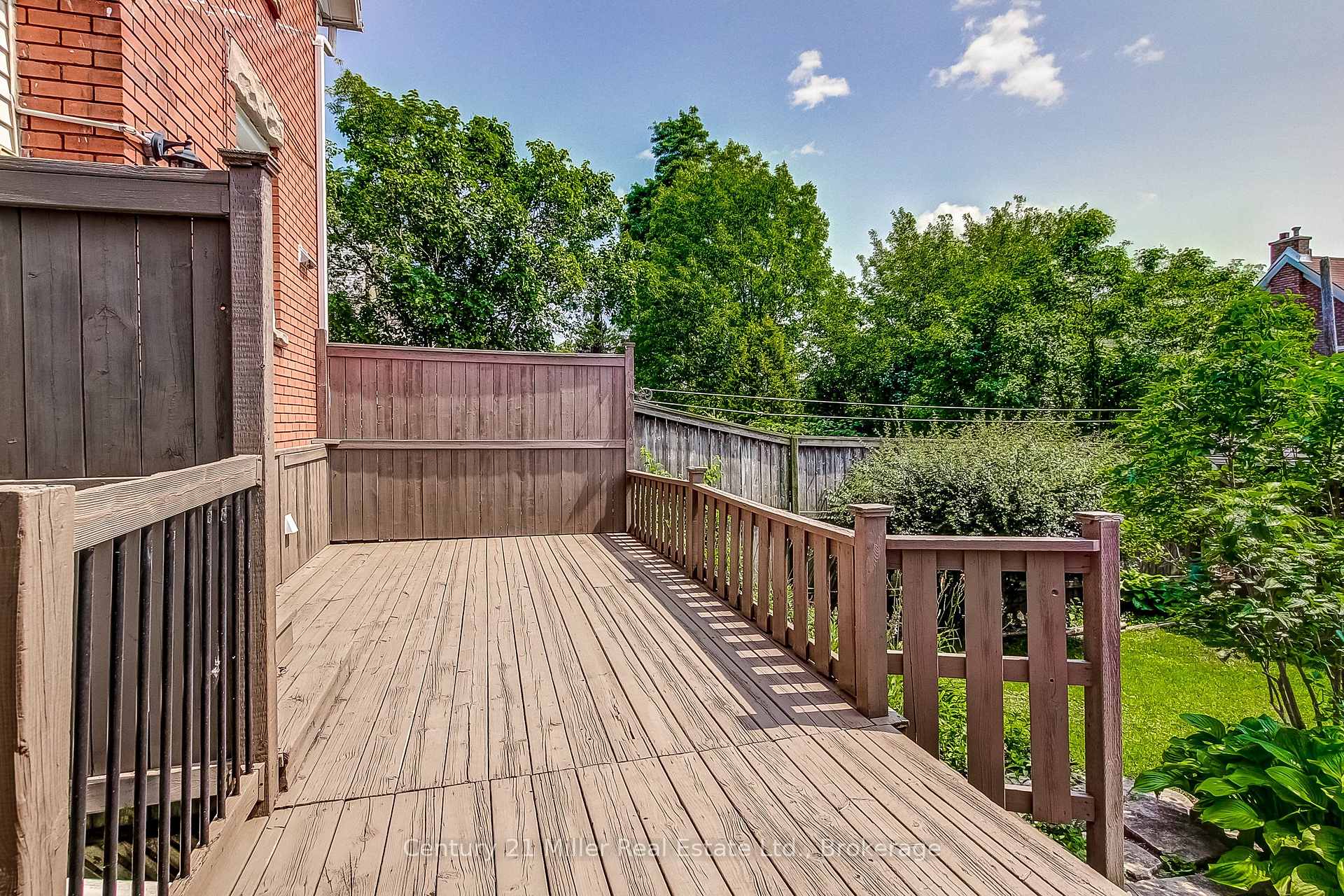 Photo 34 of 17 Whitney Place, Kitchener, Cedar Hill — HOMEH