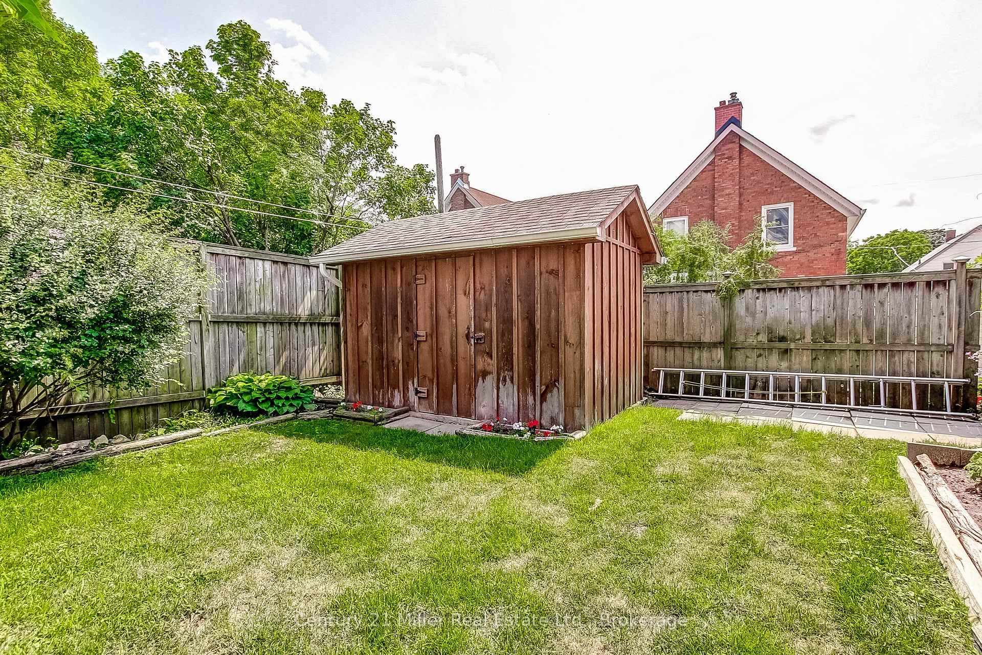 Photo 35 of 17 Whitney Place, Kitchener, Cedar Hill — HOMEH