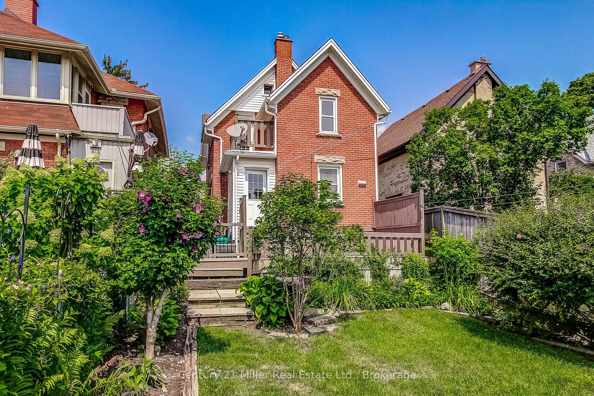 Photo 36 of 17 Whitney Place, Kitchener, Cedar Hill — HOMEH