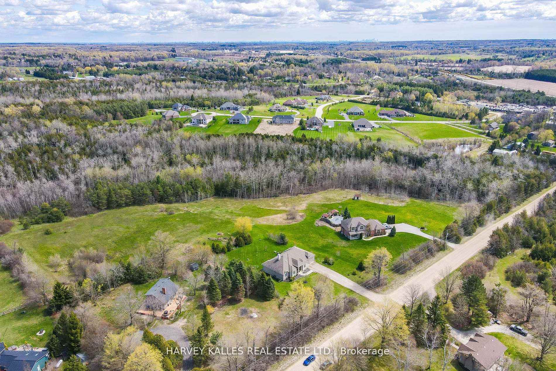 Photo 2 of 4933 Eramosa Townline, Erin, Rural Erin — HOMEH