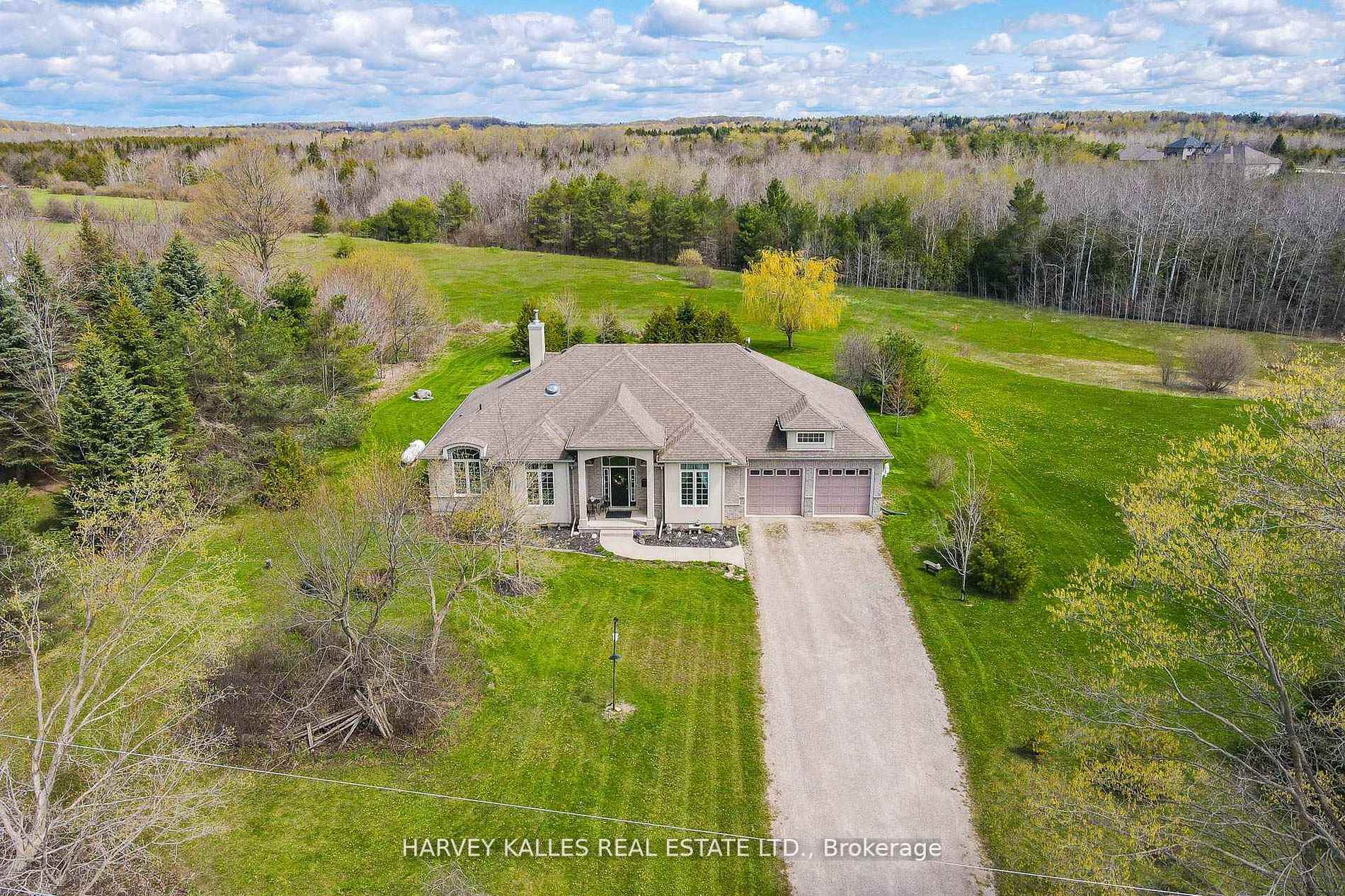 Photo 3 of 4933 Eramosa Townline, Erin, Rural Erin — HOMEH