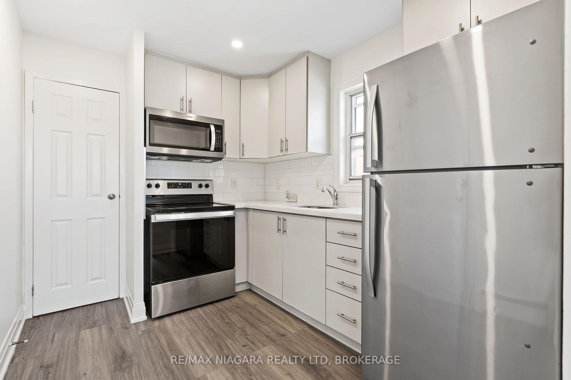 Photo 1 of Unit 2, 237 Church Street, St. Catharines, E. Chester — HOMEH
