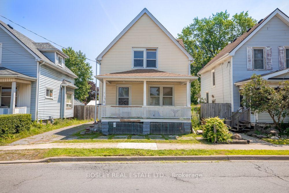 Photo 2 of 28 Tasker Street, St. Catharines, E. Chester — HOMEH