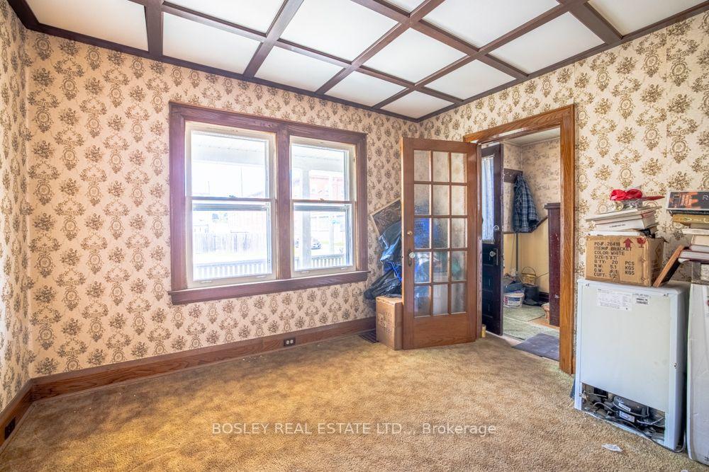 Photo 7 of 28 Tasker Street, St. Catharines, E. Chester — HOMEH