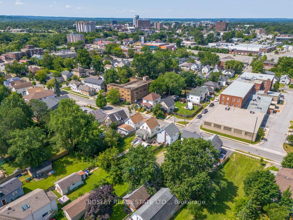 Photo 21 of 28 Tasker Street, St. Catharines, E. Chester — HOMEH