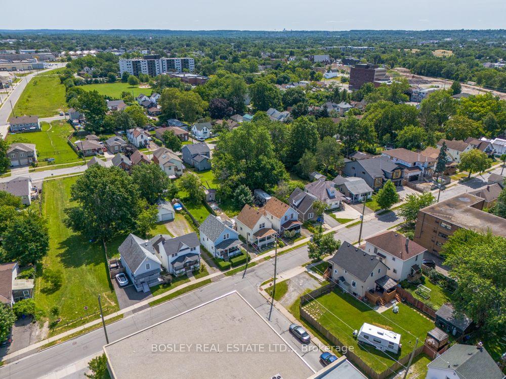 Photo 23 of 28 Tasker Street, St. Catharines, E. Chester — HOMEH