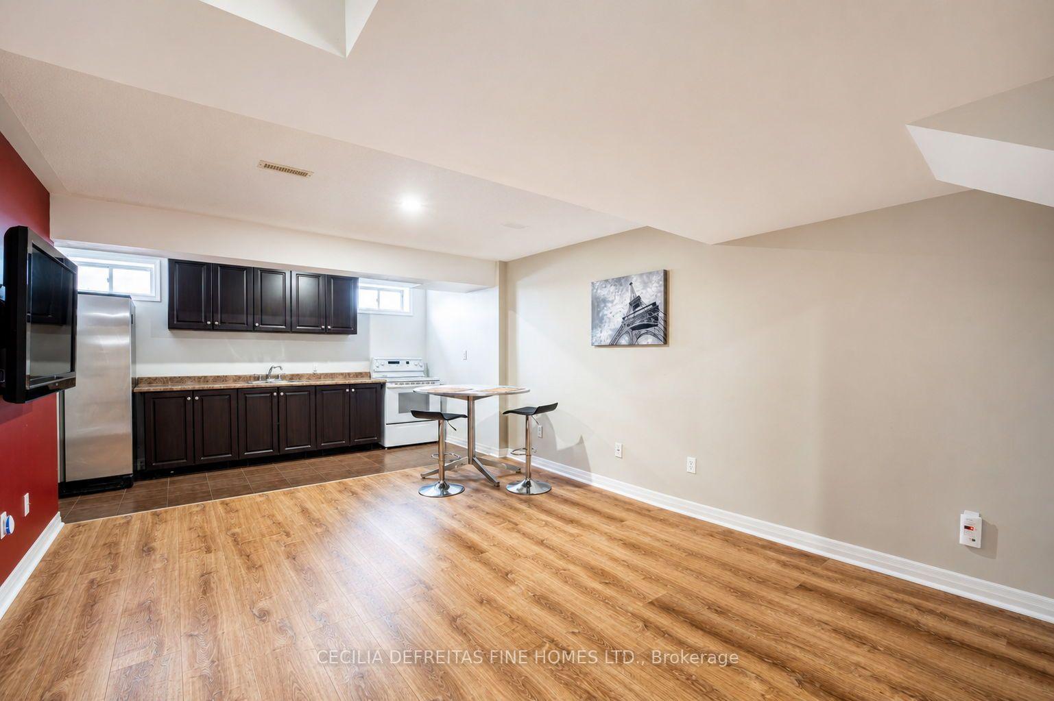 Photo 2 of Unit Bsmt, 294 Wildberry Crescent, Vaughan, Vellore Village — HOMEH