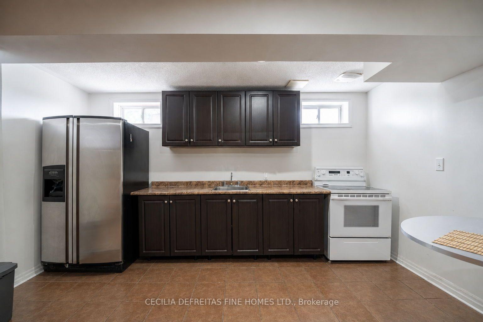 Photo 5 of Unit Bsmt, 294 Wildberry Crescent, Vaughan, Vellore Village — HOMEH