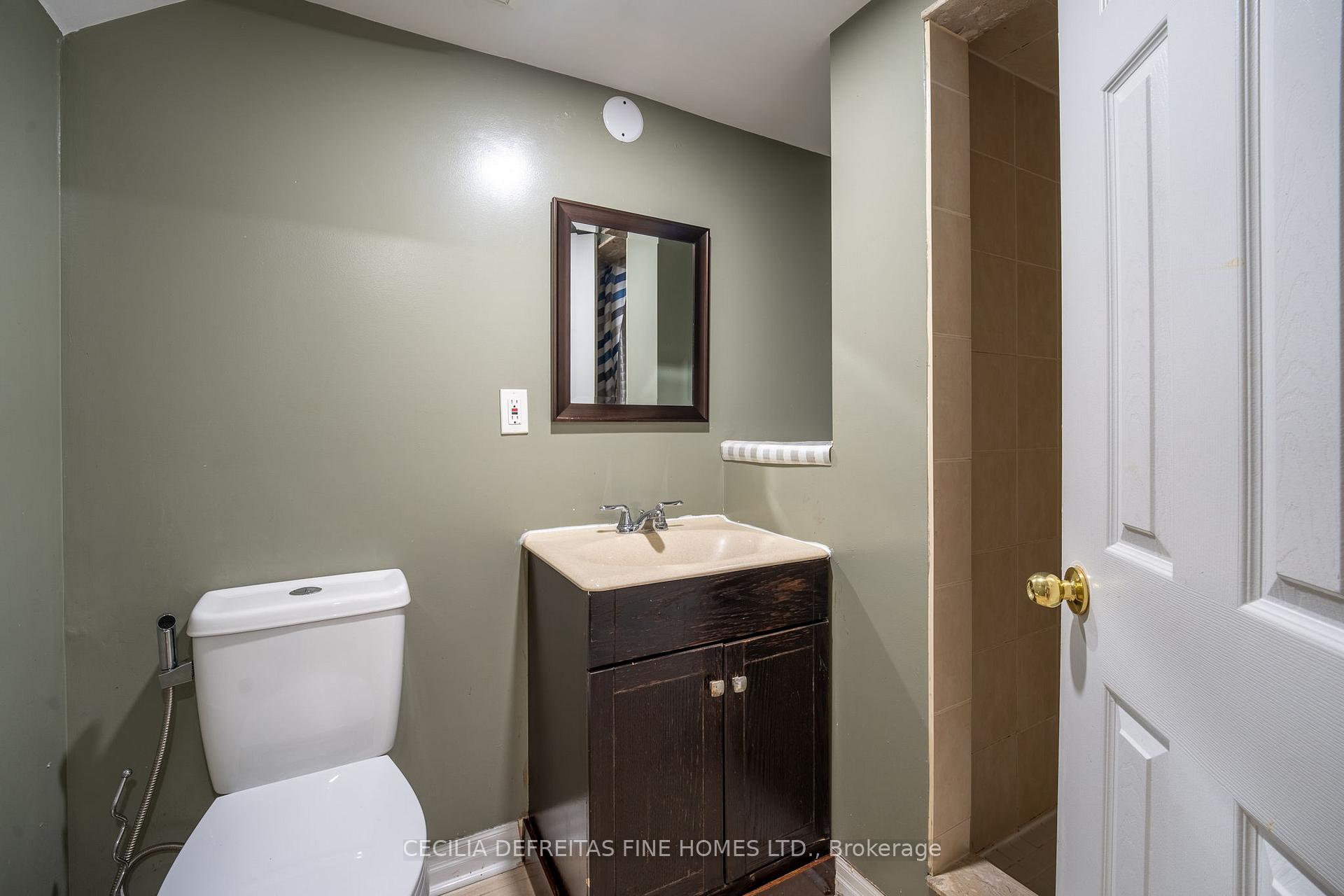 Photo 11 of Unit Bsmt, 294 Wildberry Crescent, Vaughan, Vellore Village — HOMEH