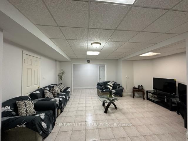 Photo 19 of Unit Basement, 10 Kevlin Road, Markham, Milliken Mills East — HOMEH
