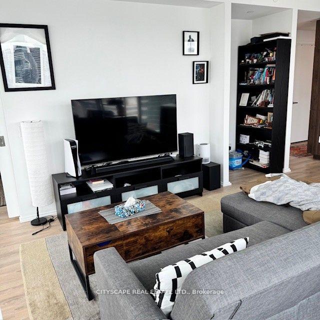 Photo 6 of Unit 4402, 197 Yonge Street, Toronto, Church-Yonge Corridor — HOMEH
