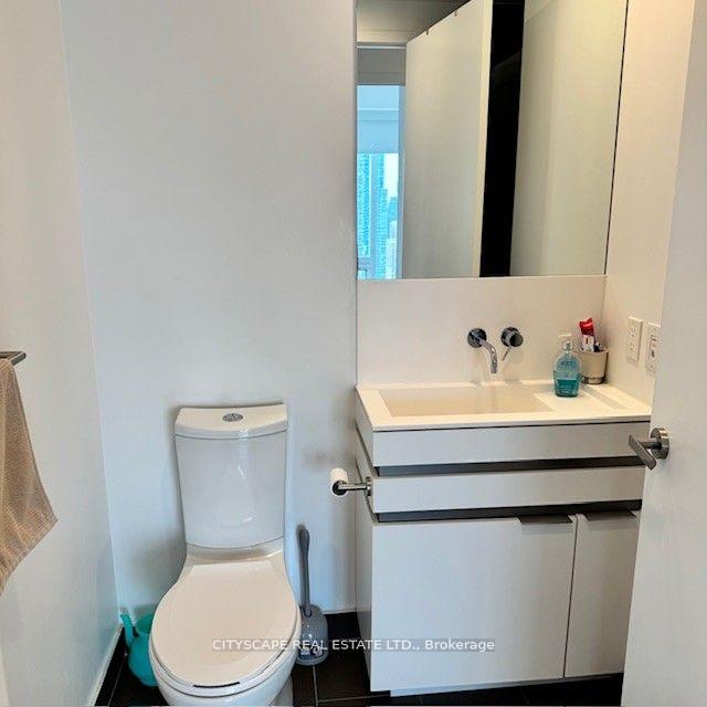 Photo 14 of Unit 4402, 197 Yonge Street, Toronto, Church-Yonge Corridor — HOMEH