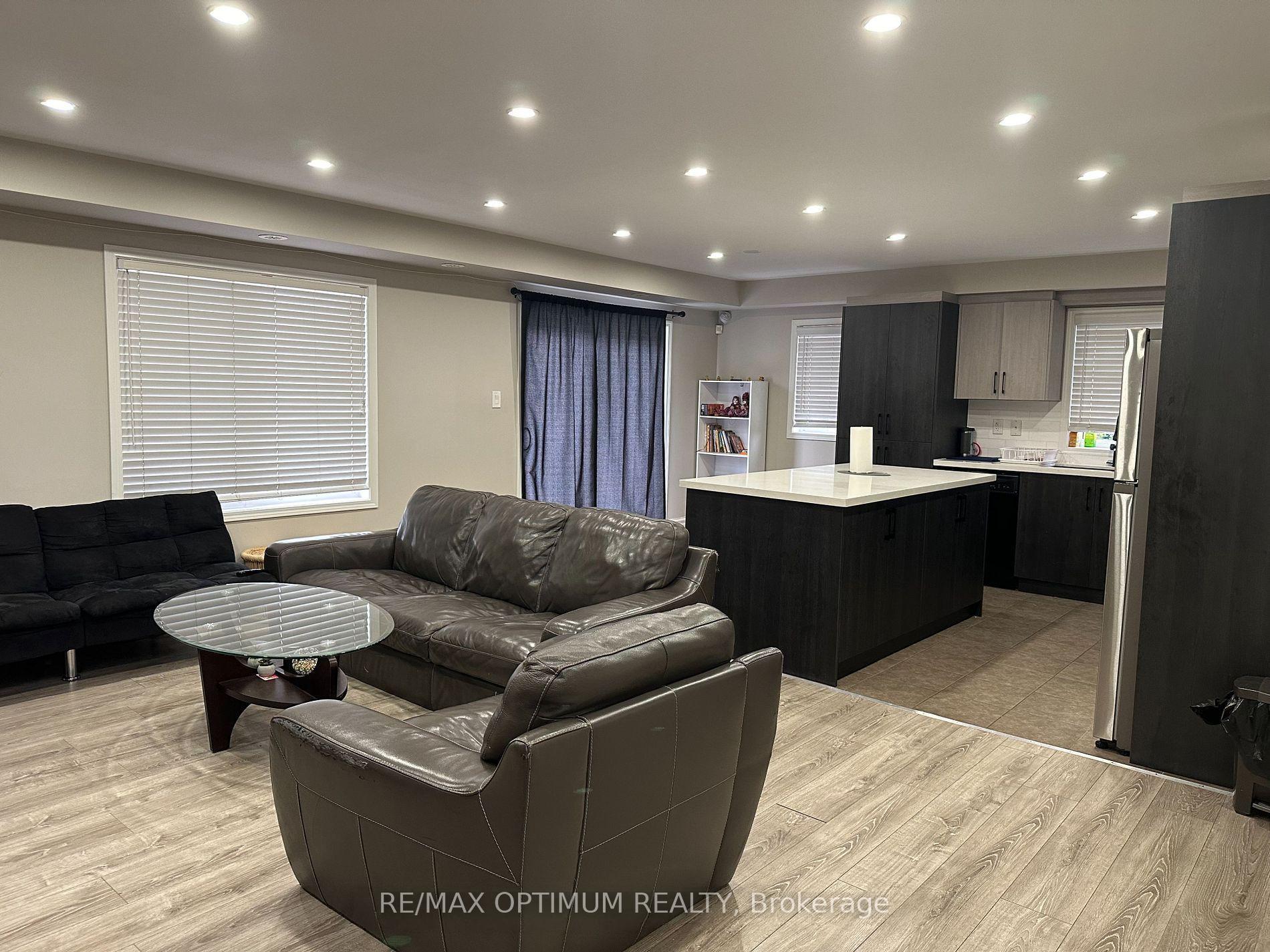 Photo 19 of 50 Baycliffe Crescent, Brampton, Northwest Brampton — HOMEH