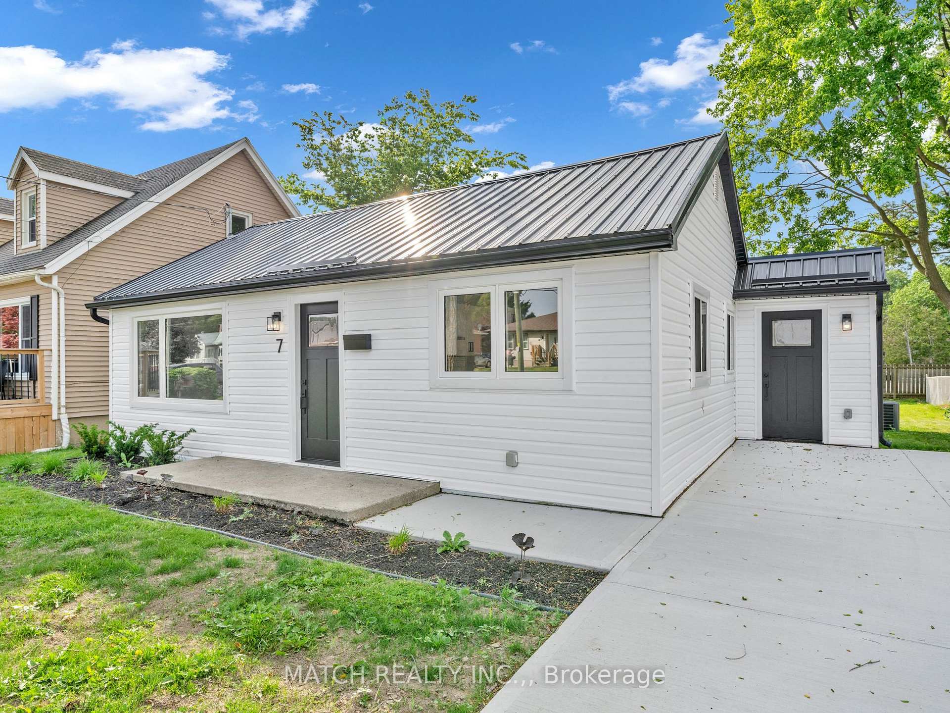 Photo 6 of 7 Oxley Drive, Chatham-Kent, Chatham — HOMEH