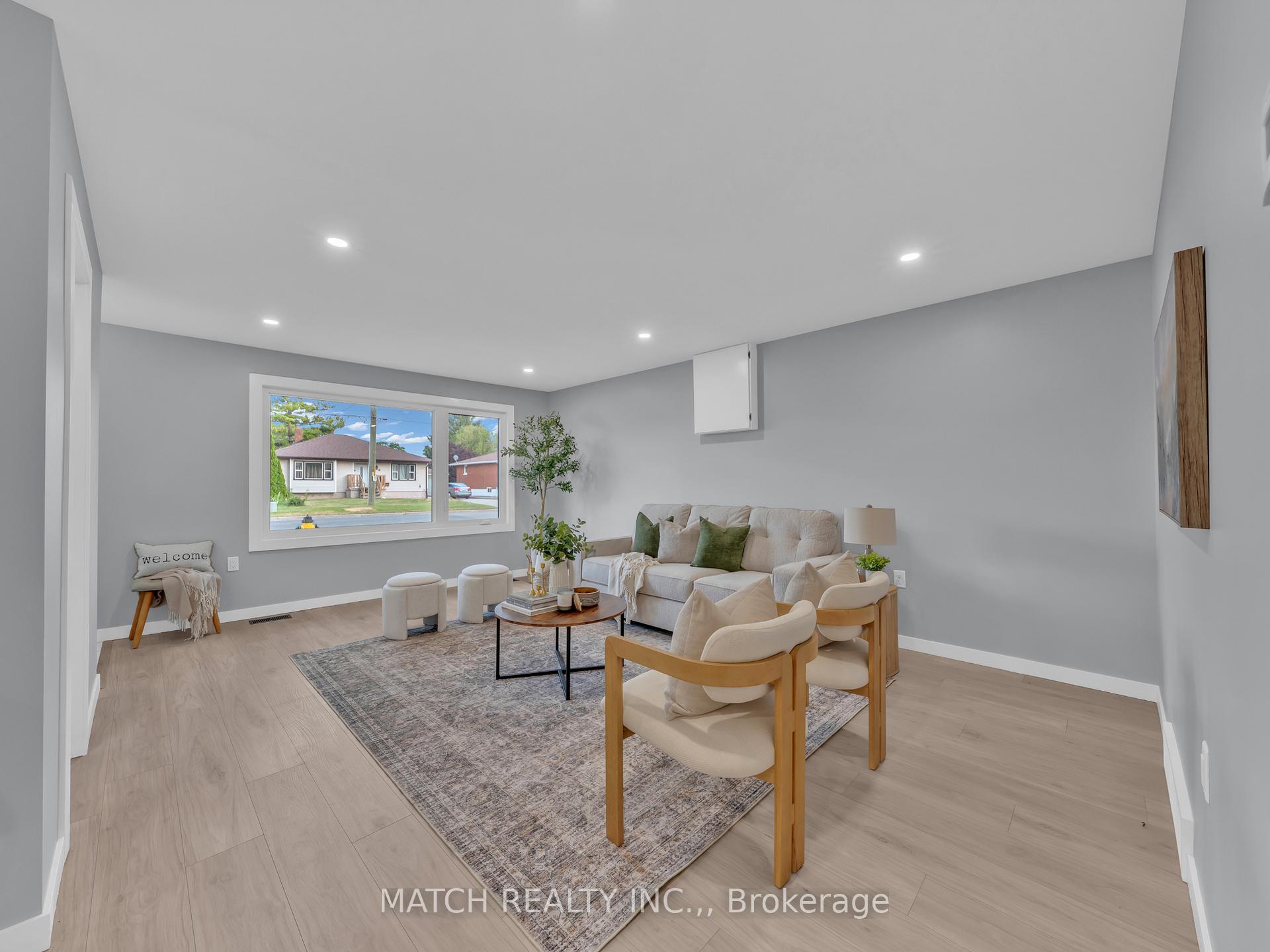Photo 7 of 7 Oxley Drive, Chatham-Kent, Chatham — HOMEH